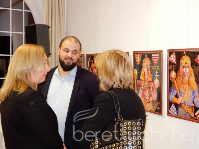 magyar királyok arcképcsarnoka kiállítás 25